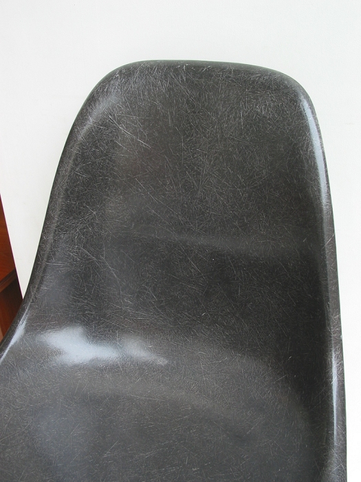 Eames side shell�@�G���t�@���g�O���[