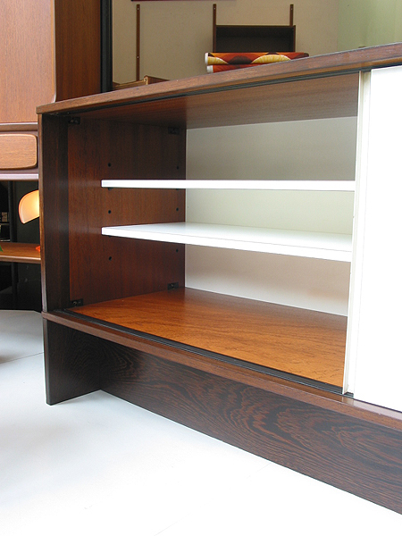Sideboard / Spectrum / Martin Visser