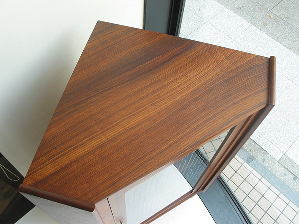 コーナーキャビネット / 北欧家具 ダニッシュ デンマーク家具 チーク