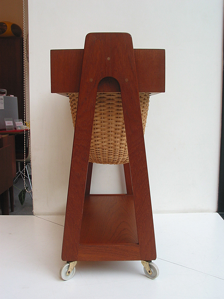 ソーイングワゴン / 北欧家具 ダニッシュ デンマーク家具 チーク ソーイングワゴン / 北欧家具 ダニッシュ デンマーク家具 チーク
