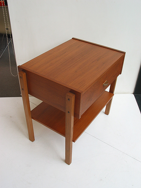 ナイトスタンド / 北欧家具 ダニッシュ デンマーク家具 チーク