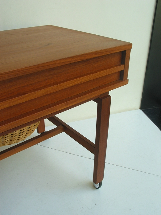 ソーイングワゴン / 北欧家具 ダニッシュ デンマーク家具 チーク
