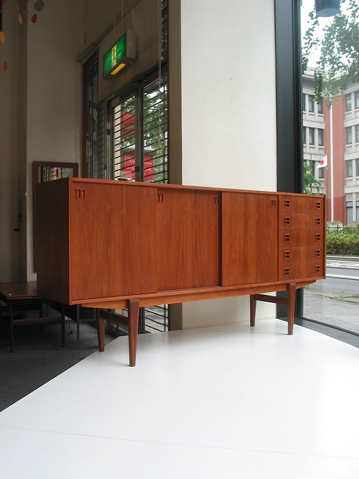 サイドボード / 北欧家具 ダニッシュ デンマーク家具 チーク