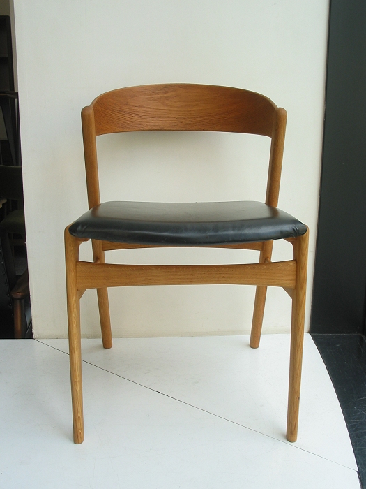 �k���Ƌ�@Oak chair