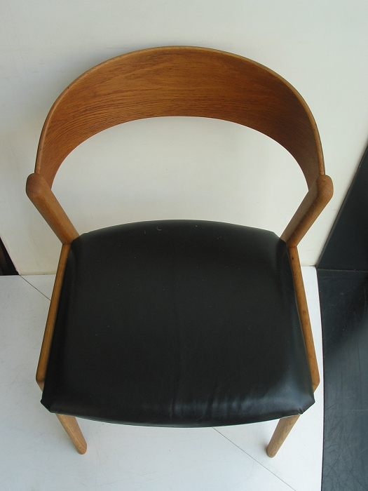 �k���Ƌ�@Oak chair