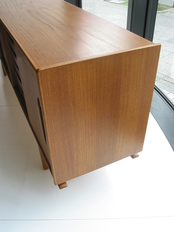 �k���Ƌ�@�X�E�F�[�f���@���[�{�[�h�@�T�C�h�{�[�h