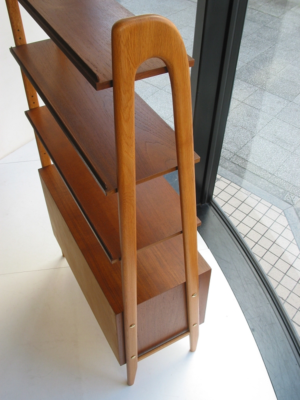 �k���Ƌ�@Open shelf