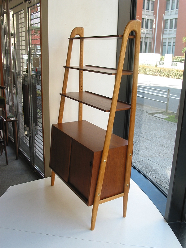 �k���Ƌ�@Open shelf