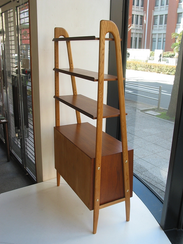 �k���Ƌ�@Open shelf
