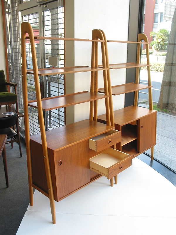�k���Ƌ�@Open shelf