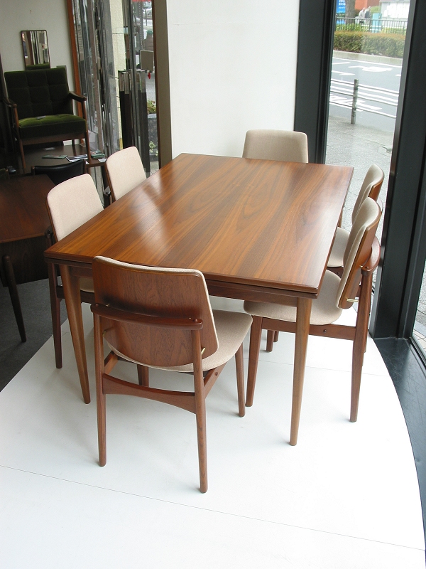 �k���Ƌ�@N.O.Moller / J.L.Moller / Dining table�i�_�C�j���O�e�[�u���j