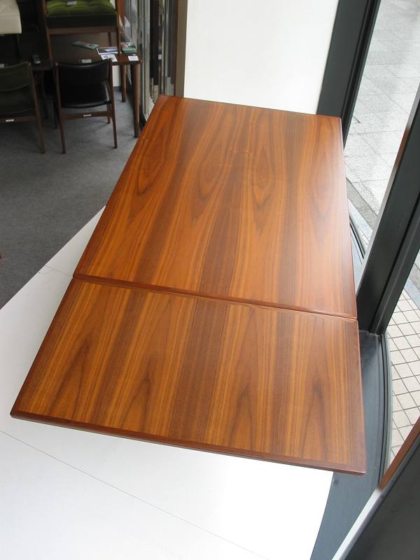 �k���Ƌ�@N.O.Moller / J.L.Moller / Dining table�i�_�C�j���O�e�[�u���j