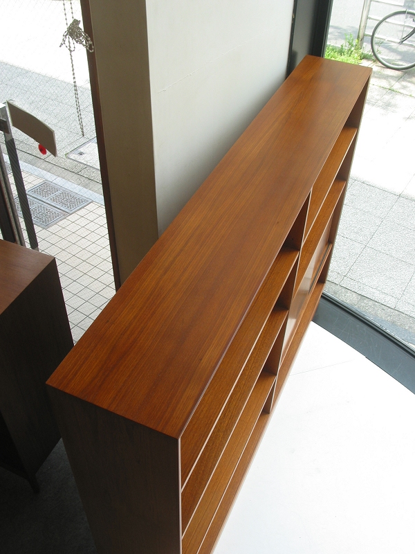 �k���Ƌ�@Book case(�u�b�N�P�[�X)