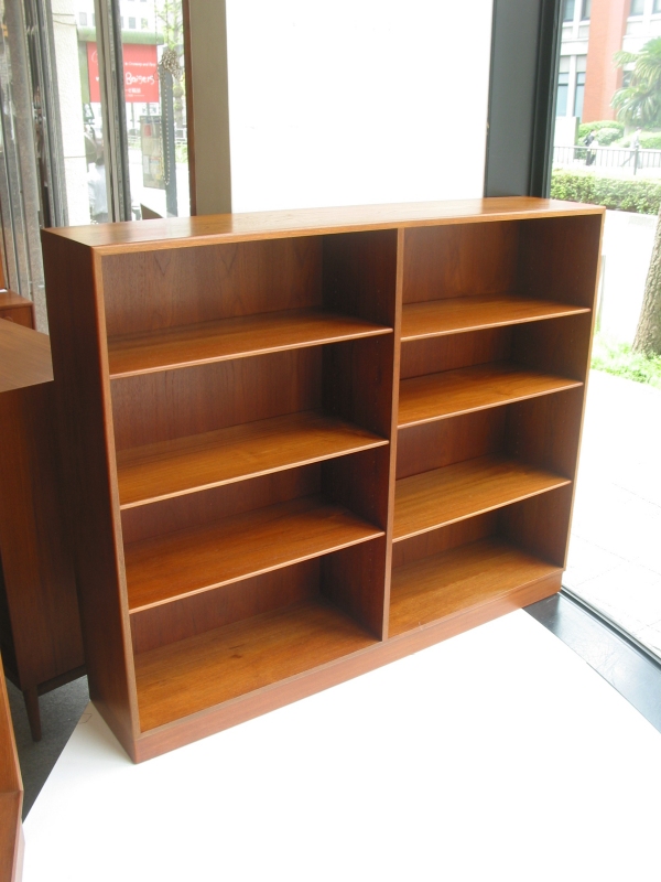 �k���Ƌ�@Book case(�u�b�N�P�[�X)