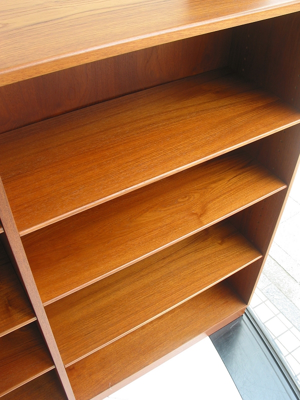 �k���Ƌ�@Book case(�u�b�N�P�[�X)