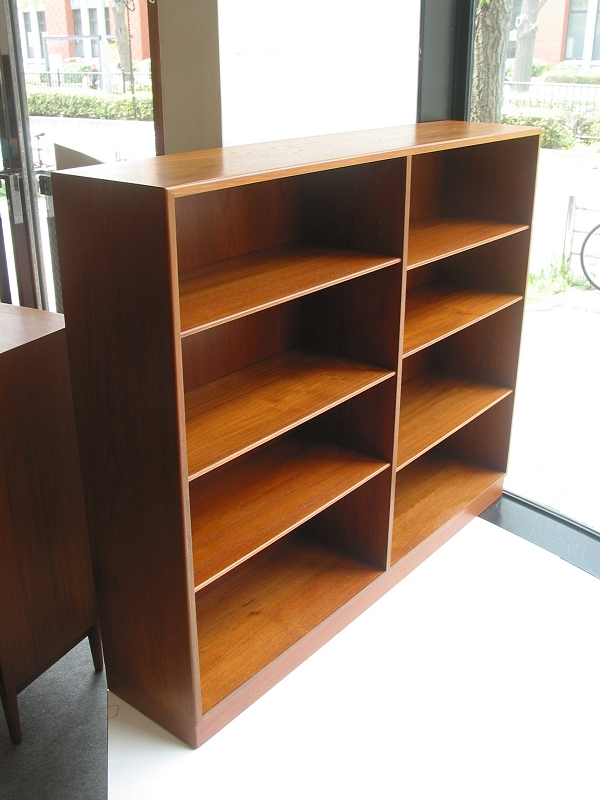 �k���Ƌ�@Book case(�u�b�N�P�[�X)