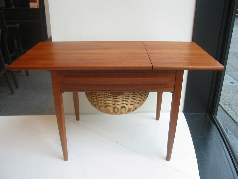 �k���Ƌ�@CFC Silkeborg Johannes Andersen Sewing tabel