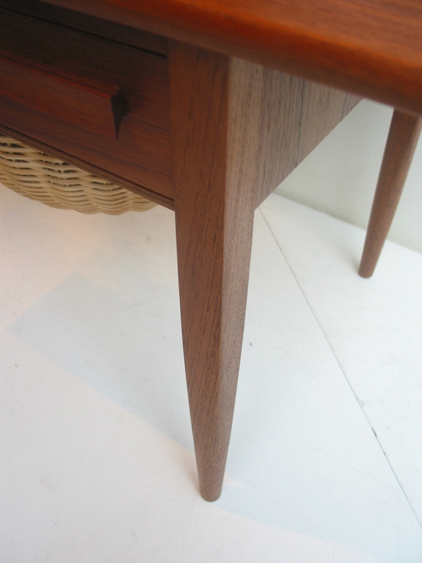 �k���Ƌ�@CFC Silkeborg Johannes Andersen Sewing tabel