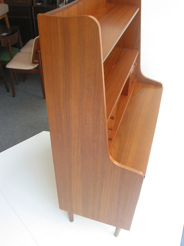 kƋ@Book Shelf / Writing bureau