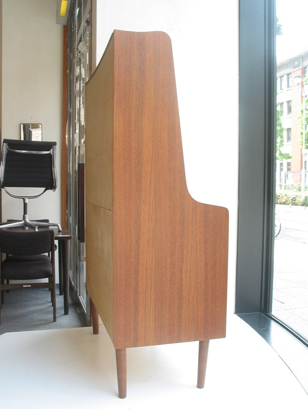 kƋ@Book Shelf / Writing bureau