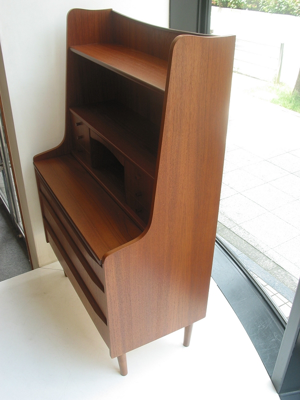 kƋ@Book Shelf / Writing bureau