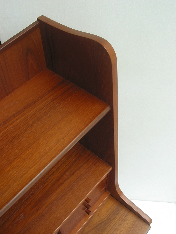 kƋ@Book Shelf / Writing bureau
