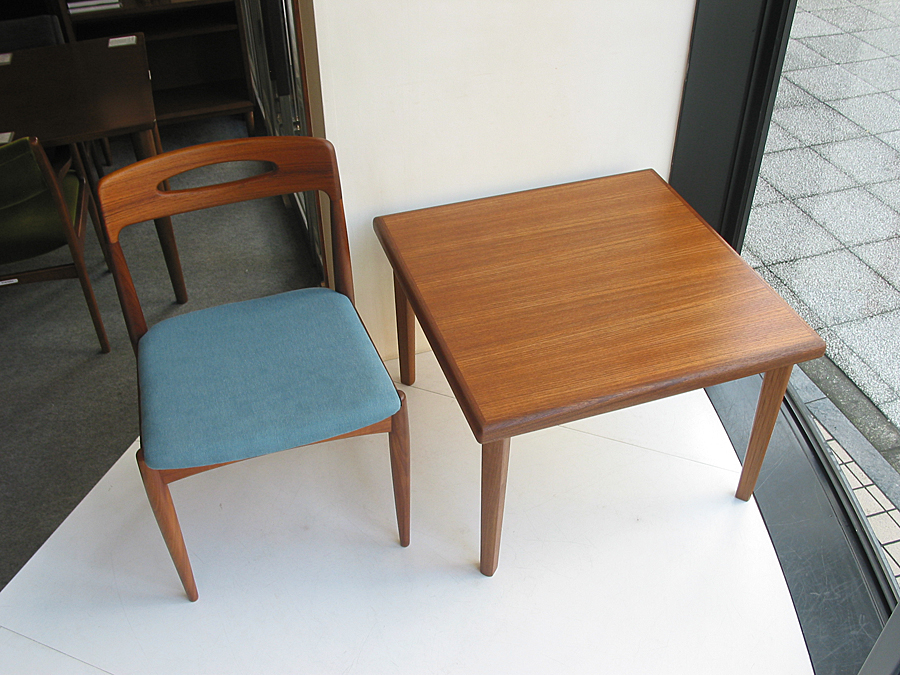 �k���Ƌ�@Coffee Table