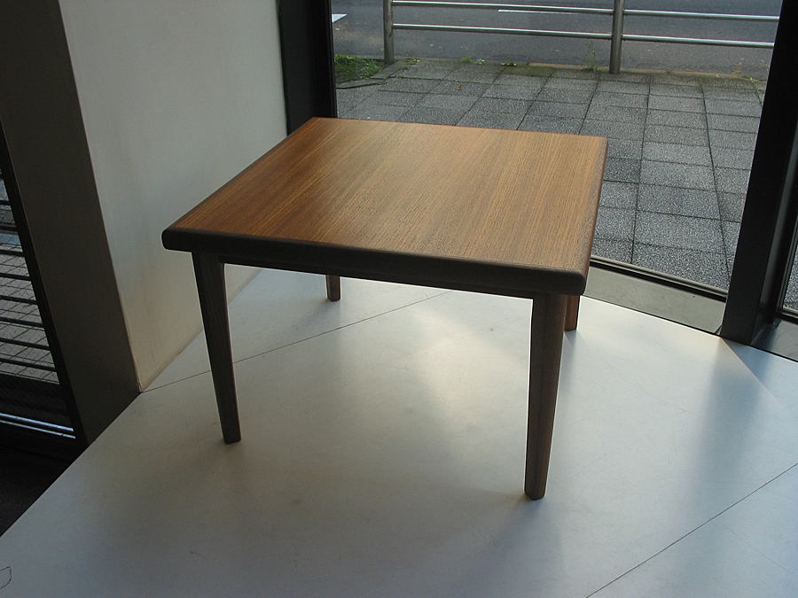 �k���Ƌ�@Coffee Table