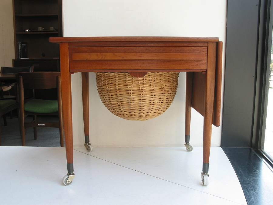 �k���Ƌ�@Writing bureau  Teak