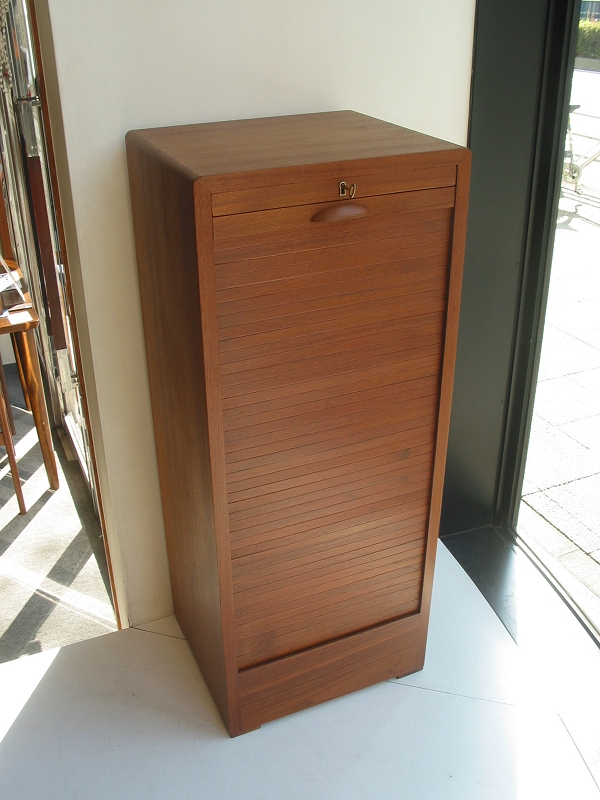 �k���Ƌ�@Cabinet(�֕�)