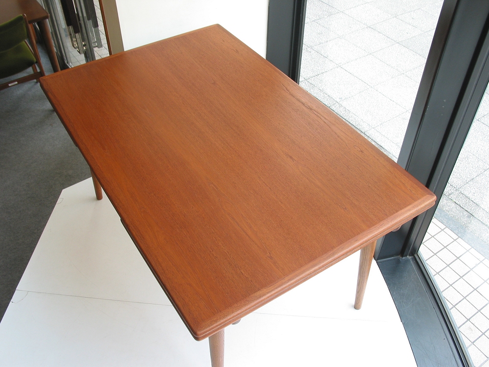 �k���Ƌ�@AT-312 wegner(�E�F�O�i�[) �_�C�j���O�e�[�u���@�`�[�N