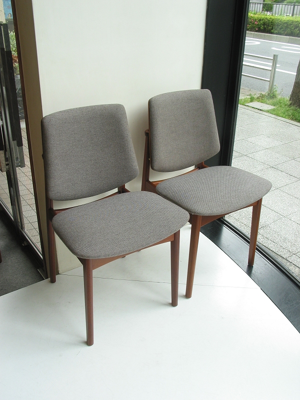 �k���Ƌ�@Chair