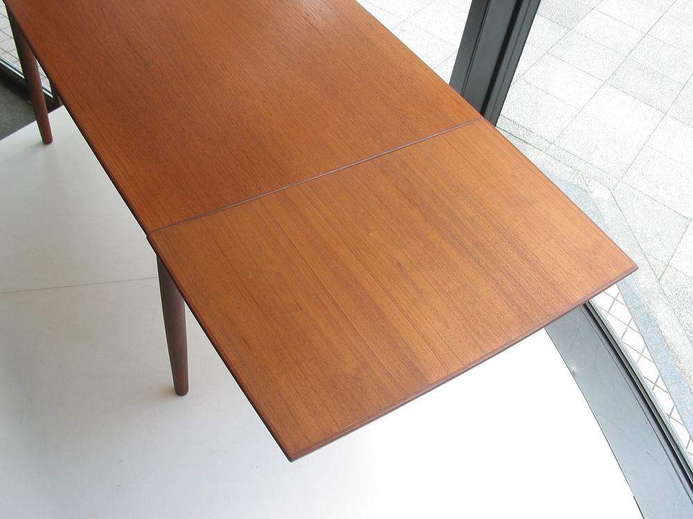 �k���Ƌ�@Dining table(�_�C�j���O�e�[�u��)