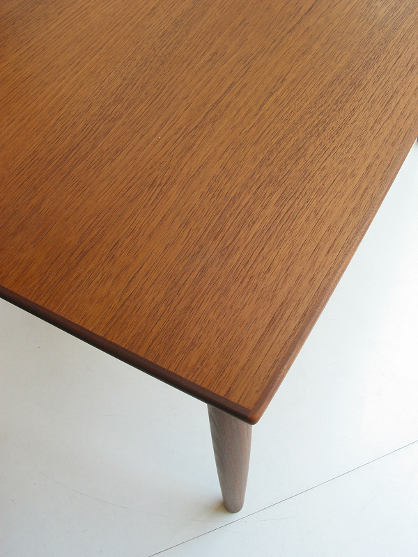 �k���Ƌ�@Dining table(�_�C�j���O�e�[�u��)