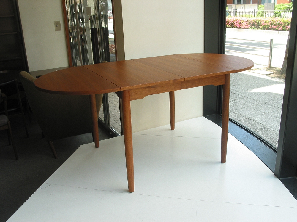 �k���Ƌ�@Dining table(�_�C�j���O�e�[�u��)