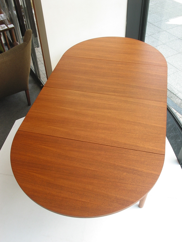 �k���Ƌ�@Dining table(�_�C�j���O�e�[�u��)