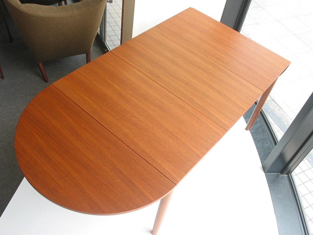 �k���Ƌ�@Dining table(�_�C�j���O�e�[�u��)