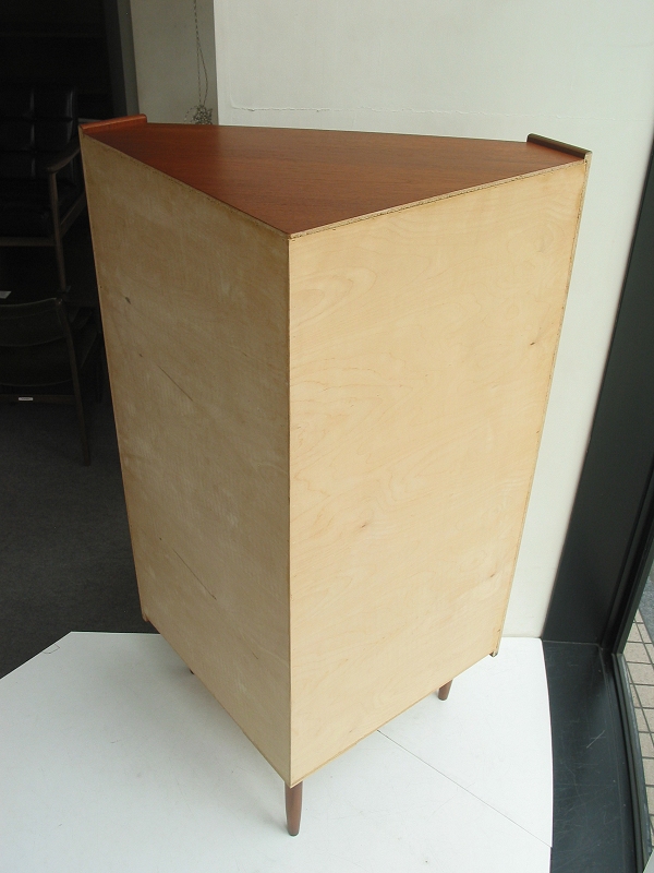 �k���Ƌ�@Corner cabinet�@�R�[�i�[�L���r�l�b�g