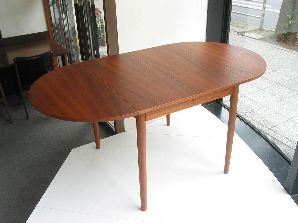 �k���Ƌ�@Dining table(�_�C�j���O�e�[�u��)