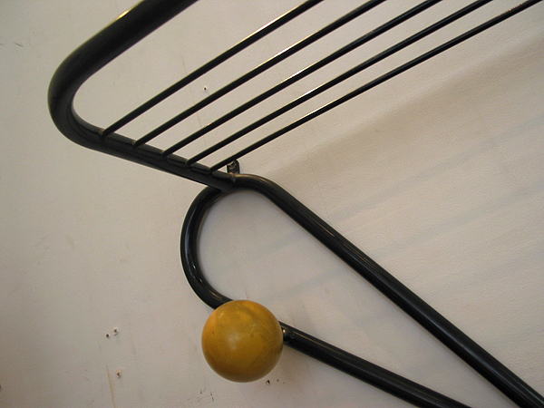 Wall coat rack