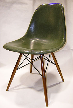EAMES Side Shell Dowelベース