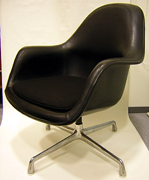 EAMES High Back Arm Chair