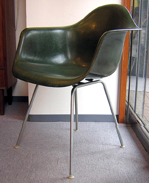EAMES Arm Shell Hベース (Dark Green)
