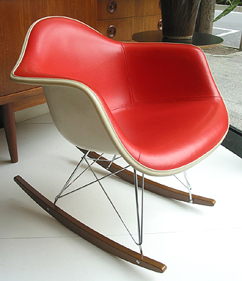 EAMES Arm Shell Rocker�x�[�X(���b�h)