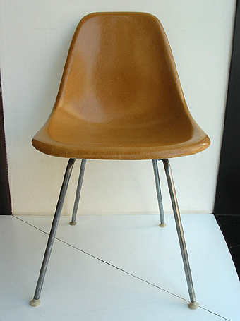 EAMES Side Shell H�x�[�X (�o�^�[�X�R�b�`)