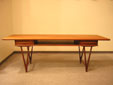 LOUNGE TABLE