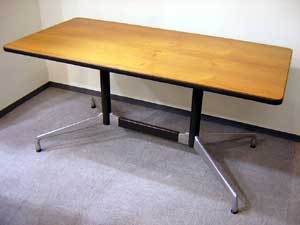 Herman Miller Segmented base Table