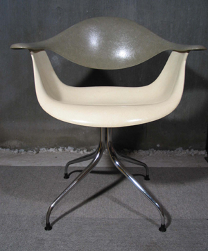 Swagged Leg Chair