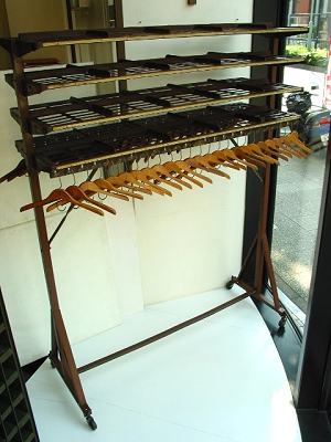 1940�fs Hanger Rack