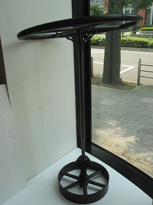 Iron Round Rack